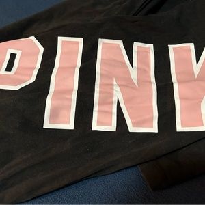 GUC fold down yoga pants with decal